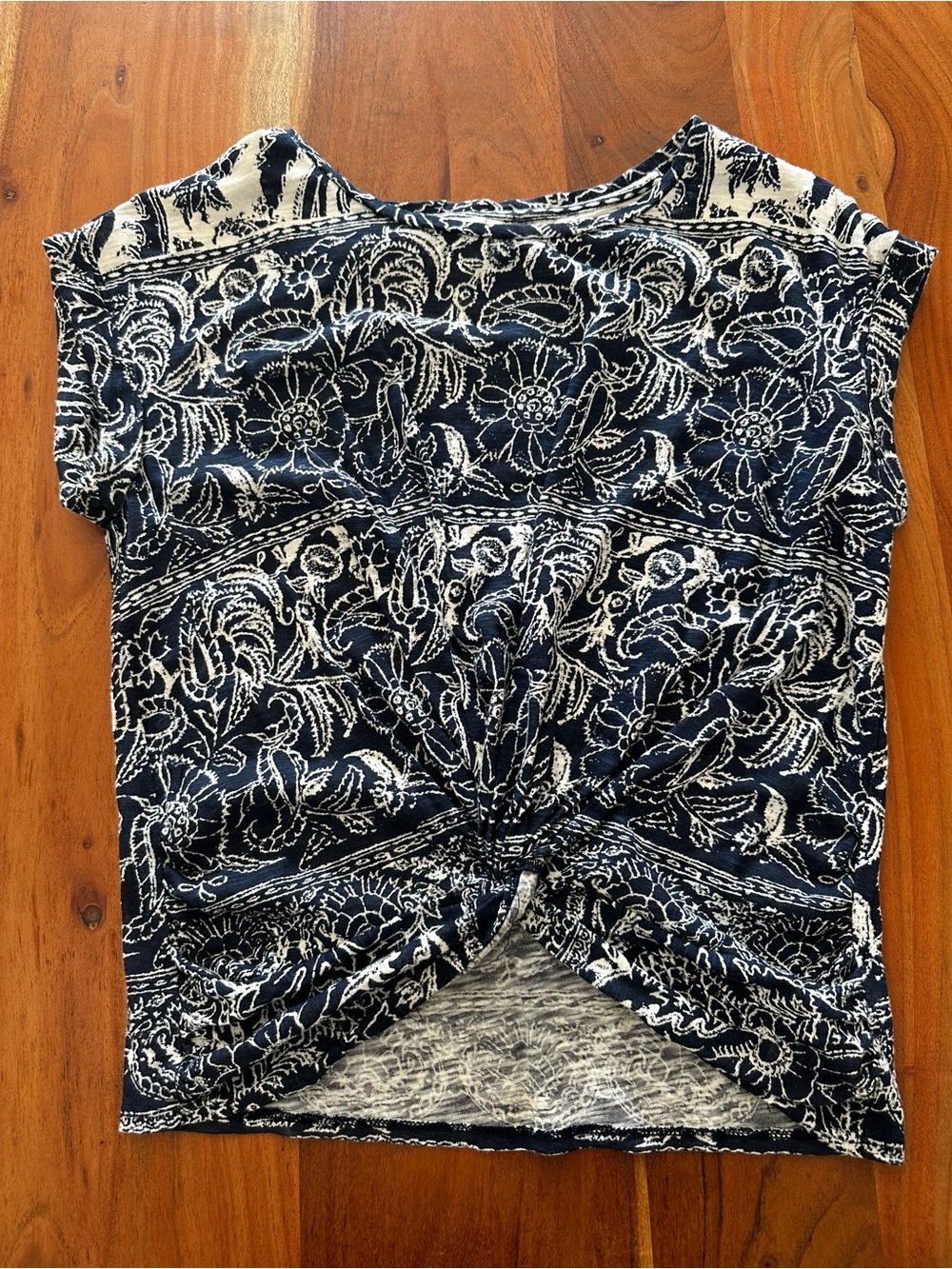 Lucky Brand Navy and White Floral Knot-Front Tee Top
